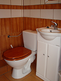 łazienka w pokoju 2 osobowym